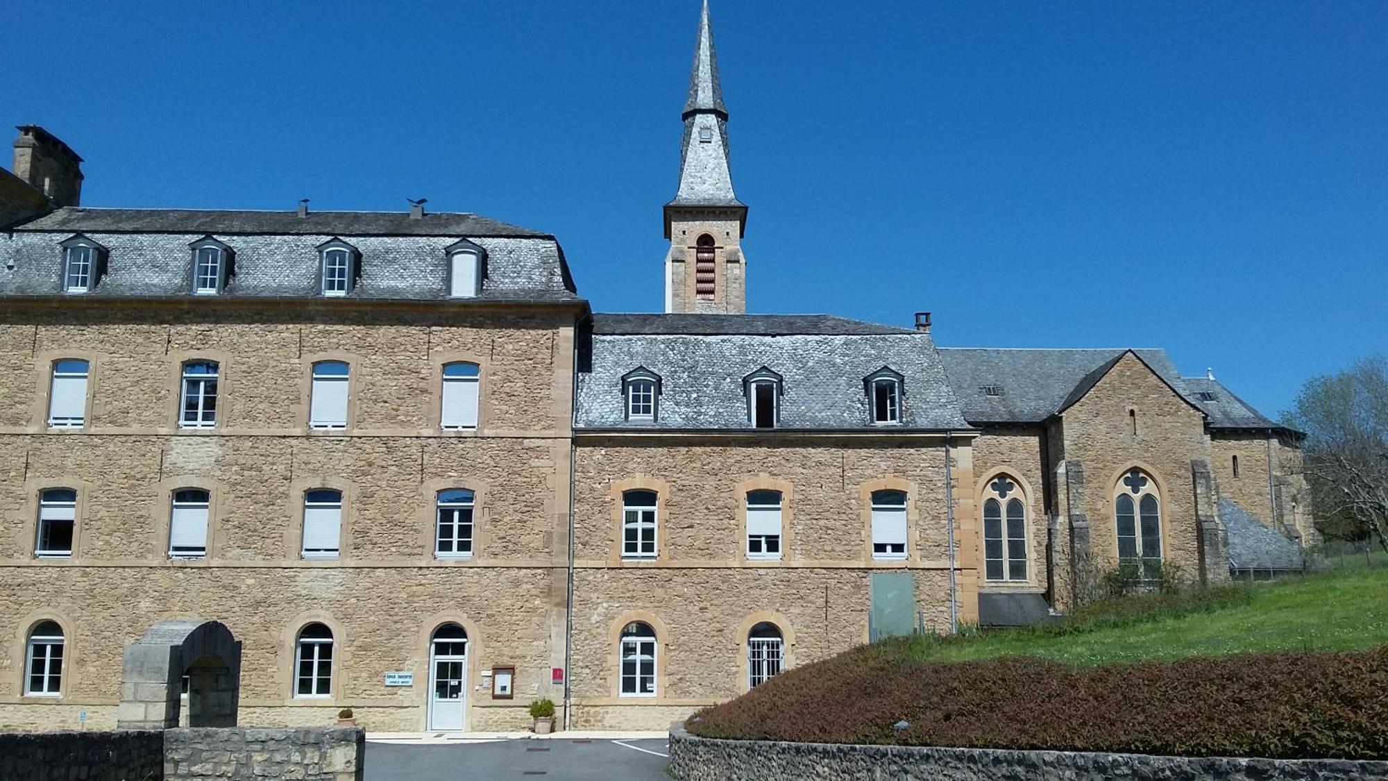 Accueil Du Couvent De Malet Hotel Saint-Côme-dʼOlt Kültér fotó