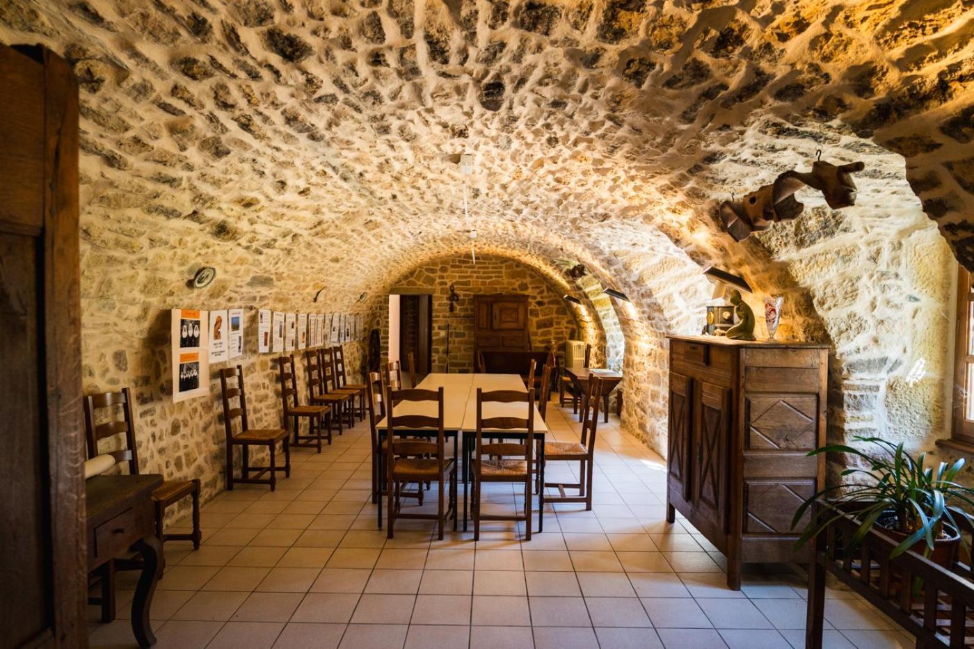 Accueil Du Couvent De Malet Hotel Saint-Côme-dʼOlt Kültér fotó