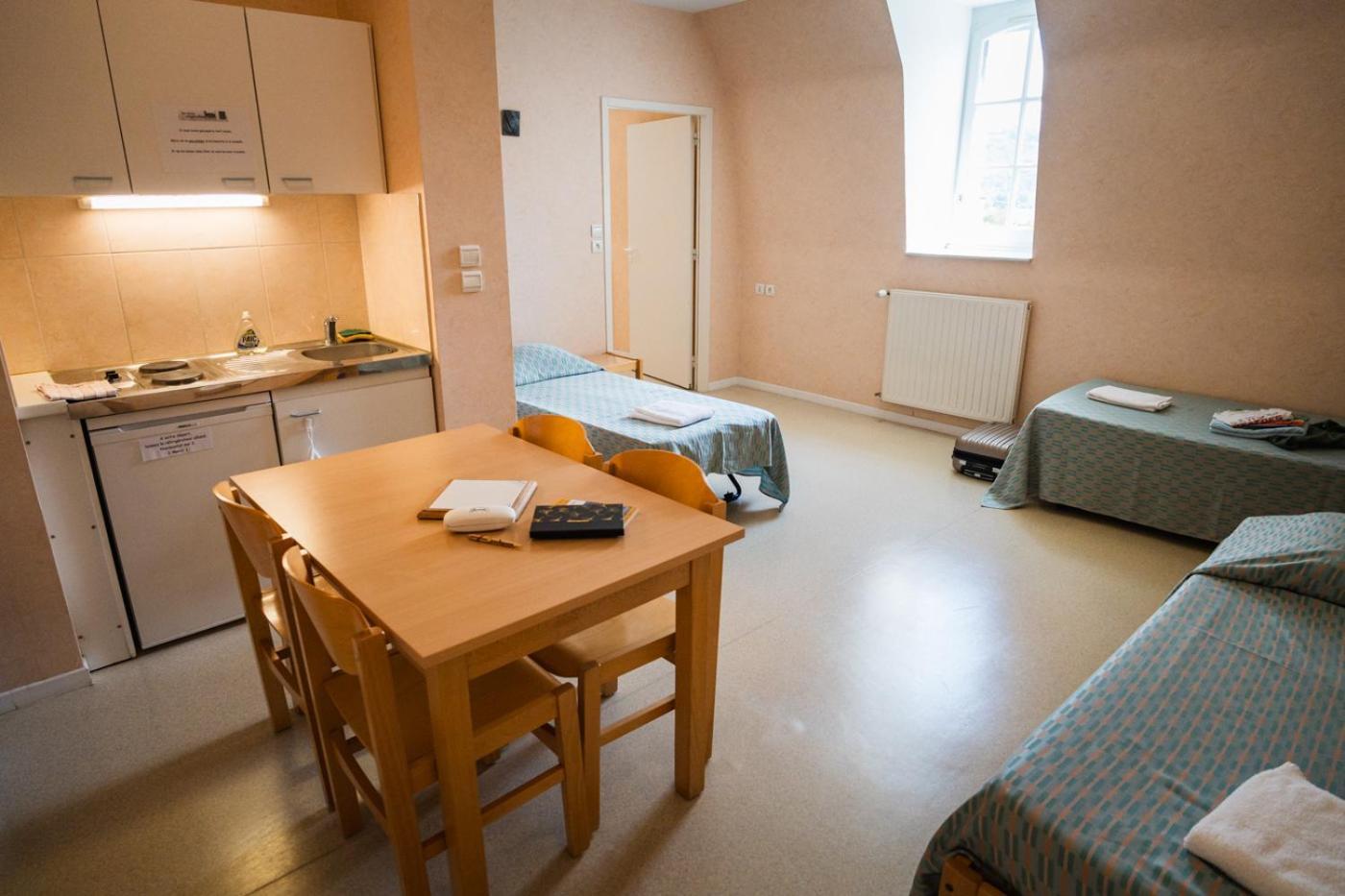 Accueil Du Couvent De Malet Hotel Saint-Côme-dʼOlt Szoba fotó